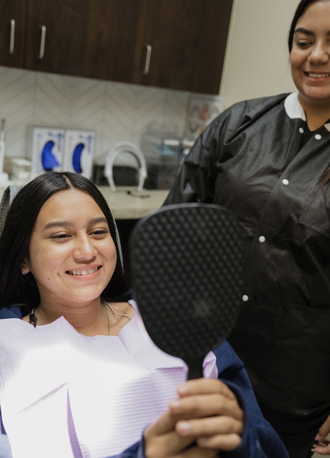 Anelisse Aesthetic Dental Design | Professional In-Office Teeth Whitening, Hollywood Porcelain Veneer Smile Transformations and Invisalign&reg;